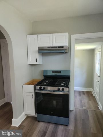 335 WAYNE AVE, Lansdowne, PA 19050