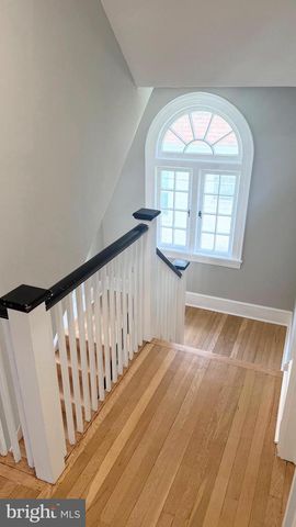 335 WAYNE AVE, Lansdowne, PA 19050