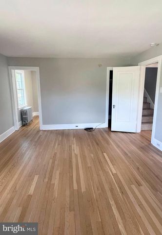 335 WAYNE AVE, Lansdowne, PA 19050