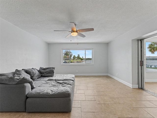 4956 GALLEON COURT, New Port Richey, FL 34652