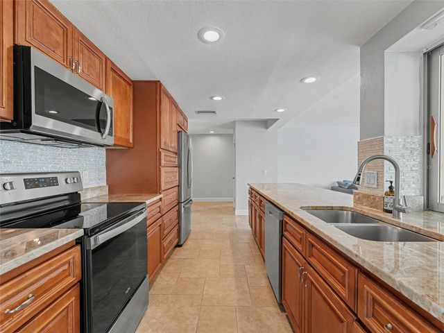 4956 GALLEON COURT, New Port Richey, FL 34652