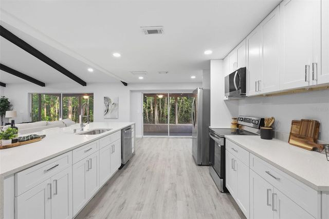 300 E SWEETWATER CREEK DRIVE, Longwood, FL 32779