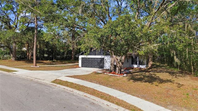 300 E SWEETWATER CREEK DRIVE, Longwood, FL 32779