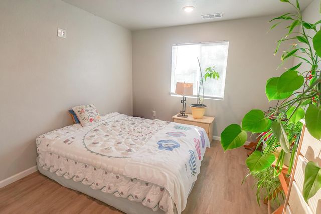 2591 Beachwood Dr, Merced, CA 95348