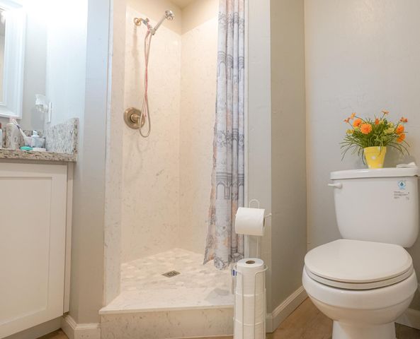 2591 Beachwood Dr, Merced, CA 95348