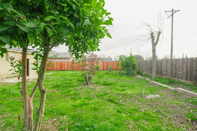 2591 Beachwood Dr, Merced, CA 95348