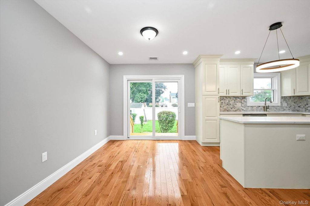 226 Vincent Drive, East Meadow, NY 11554 — photo 5