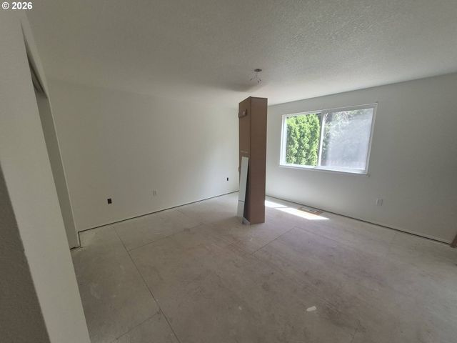 6924 Se 116TH Ave, Portland, OR 97266