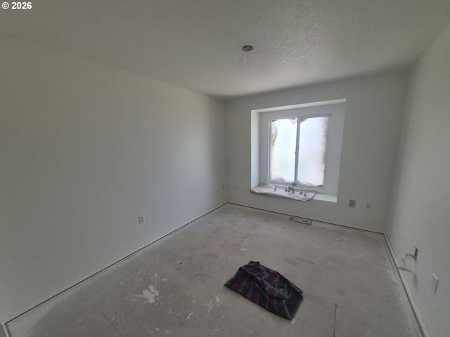 6924 Se 116TH Ave, Portland, OR 97266