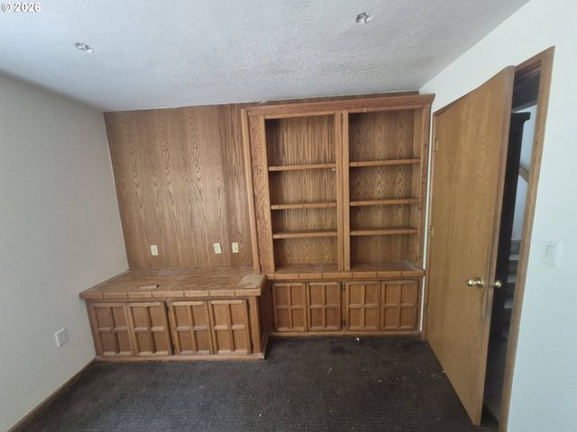 6924 Se 116TH Ave, Portland, OR 97266