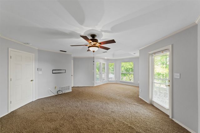 917 Hills Creek Drive, Mckinney, TX 75072