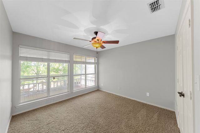 917 Hills Creek Drive, Mckinney, TX 75072