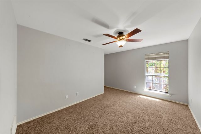 917 Hills Creek Drive, Mckinney, TX 75072