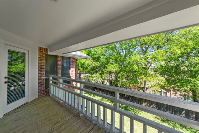 917 Hills Creek Drive, Mckinney, TX 75072