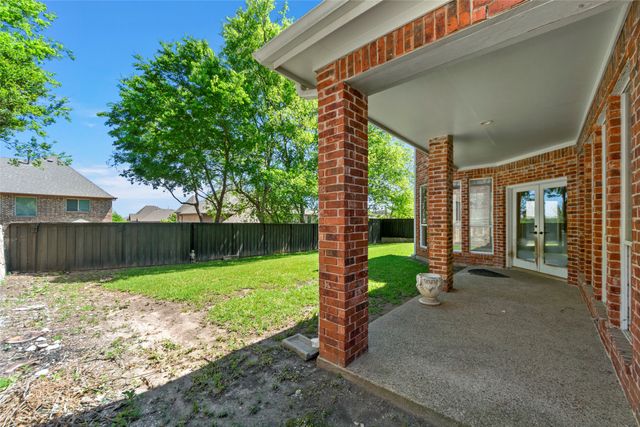 917 Hills Creek Drive, Mckinney, TX 75072