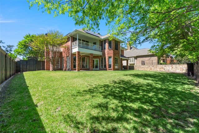 917 Hills Creek Drive, Mckinney, TX 75072