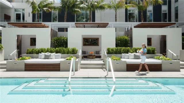 9000 W 3rd Street 409, Los Angeles, CA 90048