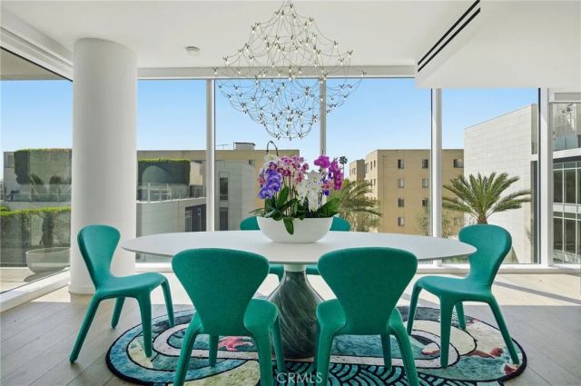 9000 W 3rd Street 409, Los Angeles, CA 90048