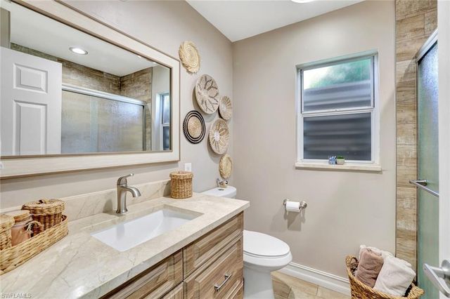 25120 Fairway Dunes CT, Bonita Springs, FL 34135