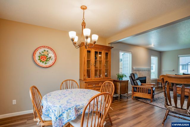 361 W Jadon Dr, Lebanon, OR 97355