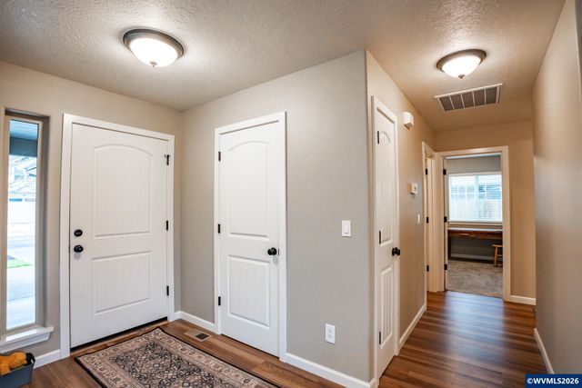 361 W Jadon Dr, Lebanon, OR 97355