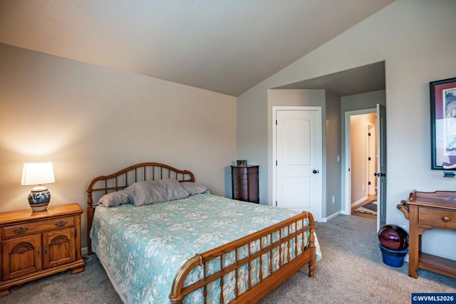 361 W Jadon Dr, Lebanon, OR 97355