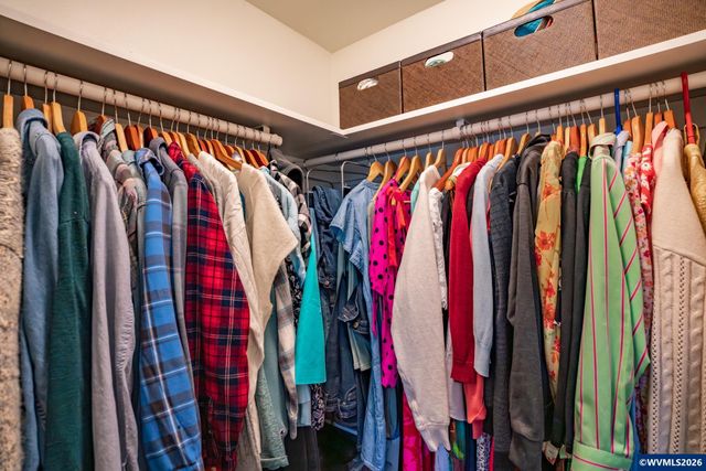 361 W Jadon Dr, Lebanon, OR 97355