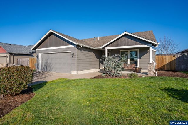 361 W Jadon Dr, Lebanon, OR 97355