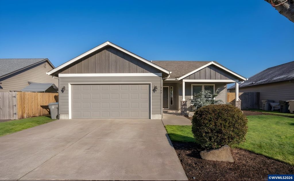 361 W Jadon Dr, Lebanon, OR 97355