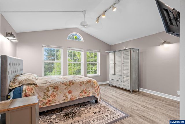 1290 Linnwood Dr NE, Albany, OR 97322