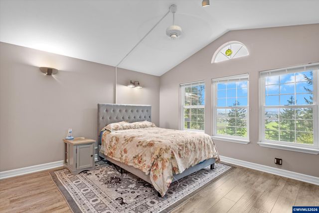 1290 Linnwood Dr NE, Albany, OR 97322