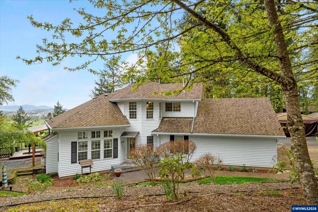 1290 Linnwood Dr NE, Albany, OR 97322