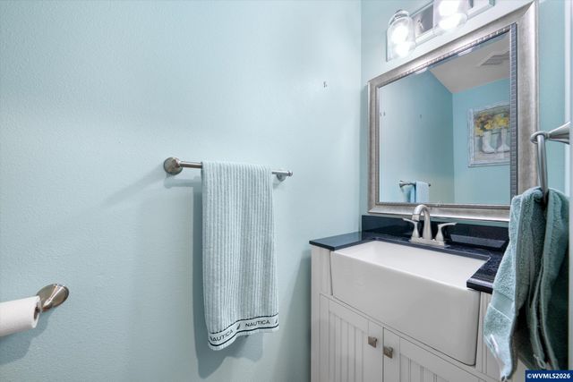 1290 Linnwood Dr NE, Albany, OR 97322