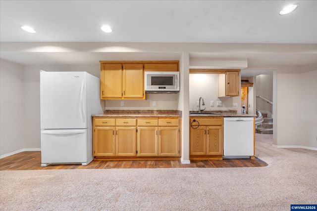 1290 Linnwood Dr NE, Albany, OR 97322