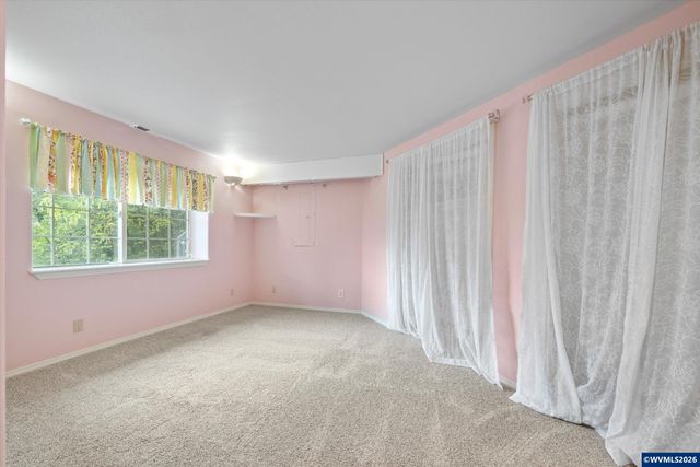 1290 Linnwood Dr NE, Albany, OR 97322