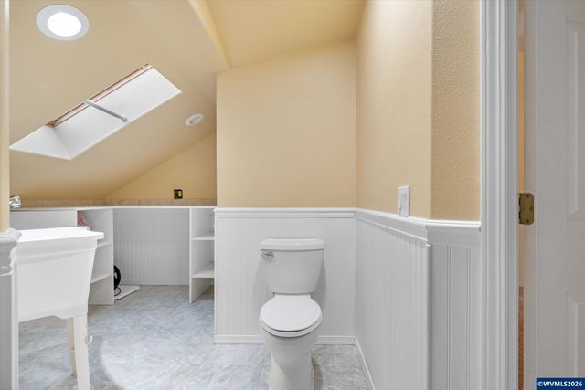 1290 Linnwood Dr NE, Albany, OR 97322