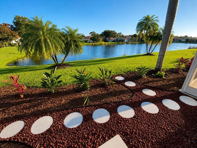 7468 ROXYE LANE, Sarasota, FL 34240