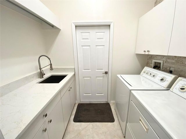 7468 ROXYE LANE, Sarasota, FL 34240