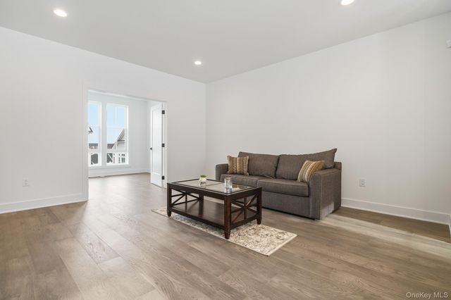 4034 Chestnut Ridge Road 62, Fishkill, NY 12524