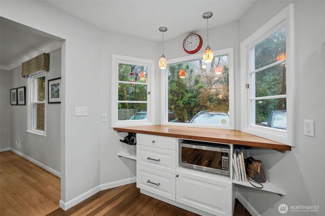 2431 SW 149th Place, Burien, WA 98166