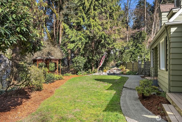 2431 SW 149th Place, Burien, WA 98166