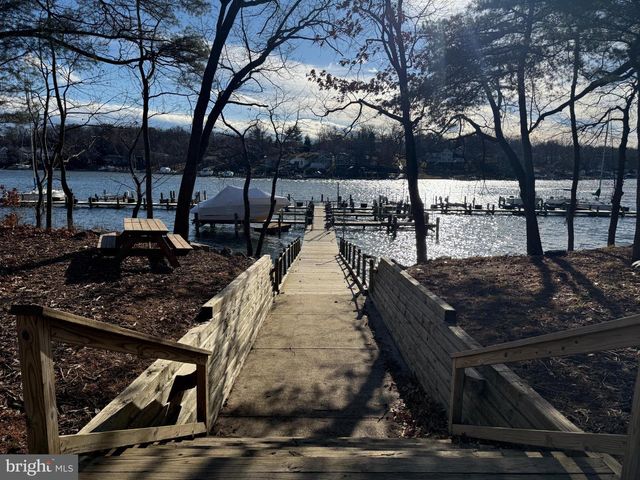 1016 CHESTNUT HAVEN CT, Chestnut Hill Cove, MD 21226