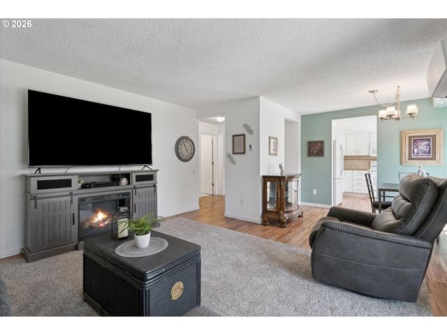 10820 Sw MEADOWBROOK Dr 60, Portland, OR 97224