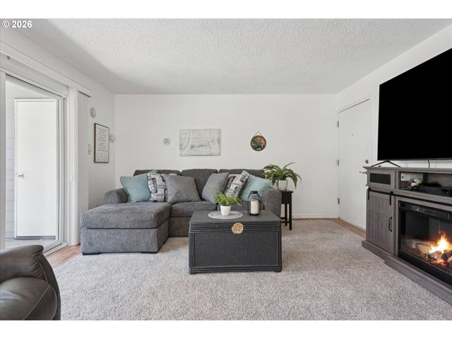 10820 Sw MEADOWBROOK Dr 60, Portland, OR 97224