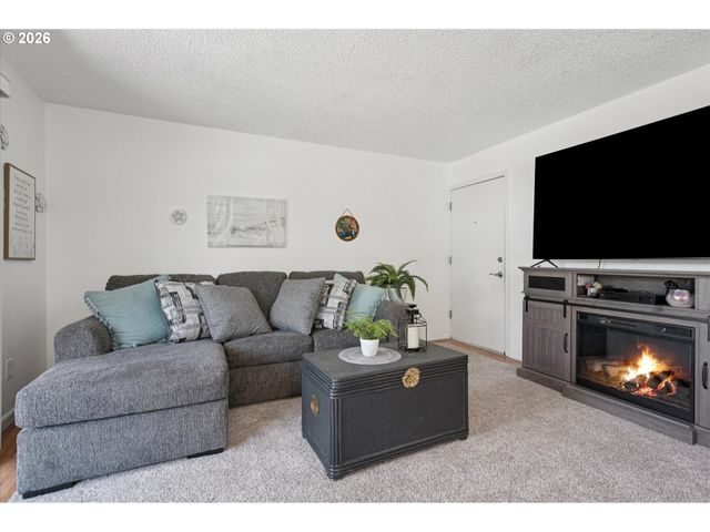 10820 Sw MEADOWBROOK Dr 60, Portland, OR 97224