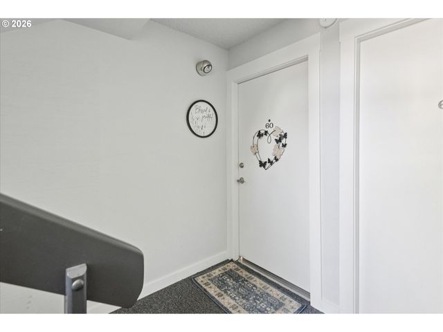 10820 Sw MEADOWBROOK Dr 60, Portland, OR 97224