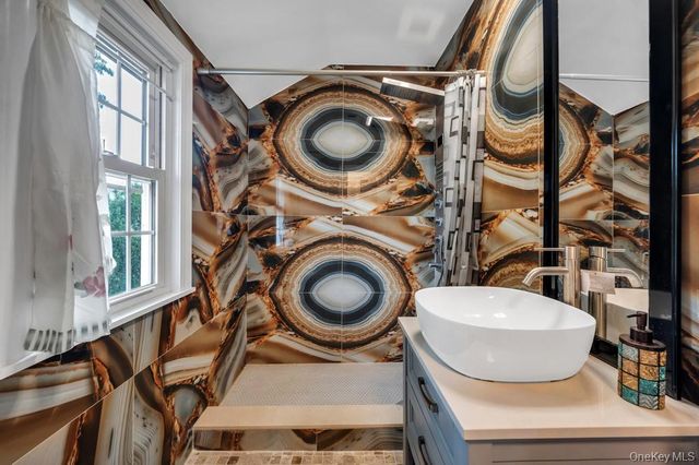 207 N Grove Street, Valley Stream, NY 11580