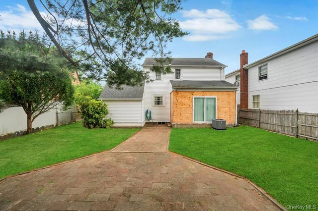 207 N Grove Street, Valley Stream, NY 11580