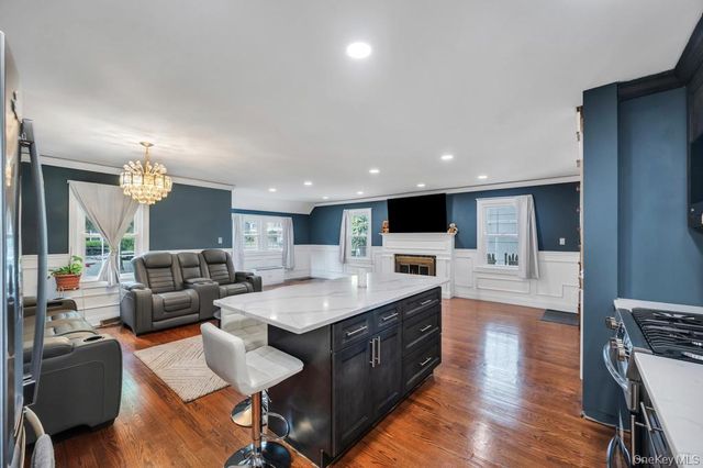 207 N Grove Street, Valley Stream, NY 11580