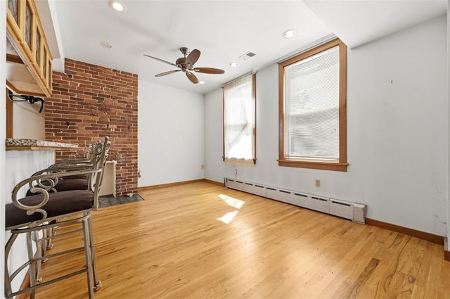3594-3596 Beechwood Blvd, Greenfield, PA 15217
